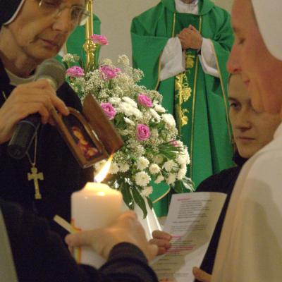 26 octombrie: Iaşi: Profesiunea călugărească perpetuă a sorei Tereza-Florentina Bordaş. Foto: Ovidiu Bişog