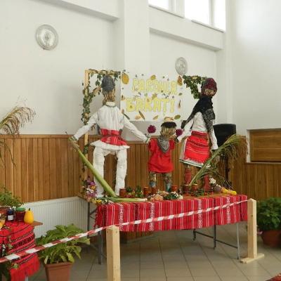 26 octombrie: Mărgineni: Ziua recoltei şi a recunoştinţei