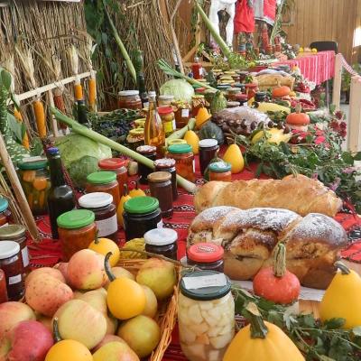 26 octombrie: Mărgineni: Ziua recoltei şi a recunoştinţei