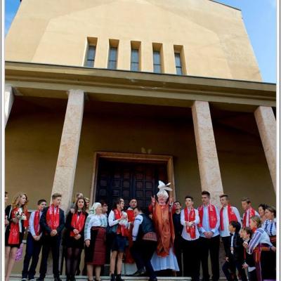 26 octombrie: Verona: Conferirea sacramentului Mirului de către PS Aurel Percă