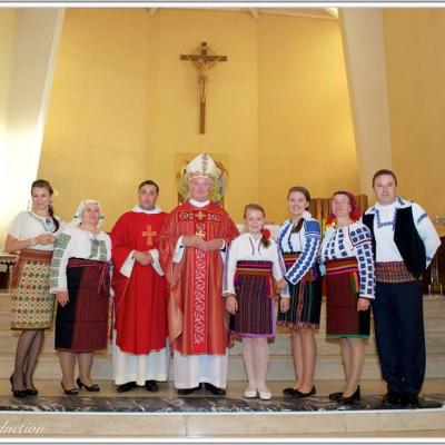 26 octombrie: Verona: Conferirea sacramentului Mirului de către PS Aurel Percă