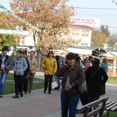 30 octombrie: Şi sfinţii şi-au dat întâlnire la Oneşti...