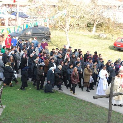 30 octombrie: Şi sfinţii şi-au dat întâlnire la Oneşti...