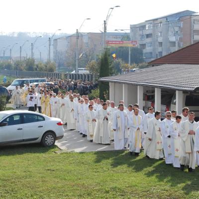 30 octombrie: Şi sfinţii şi-au dat întâlnire la Oneşti...