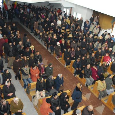 30 octombrie: Şi sfinţii şi-au dat întâlnire la Oneşti...