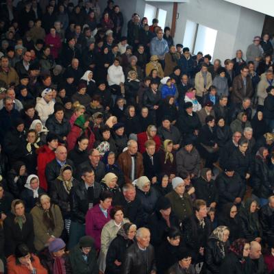 30 octombrie: Şi sfinţii şi-au dat întâlnire la Oneşti...