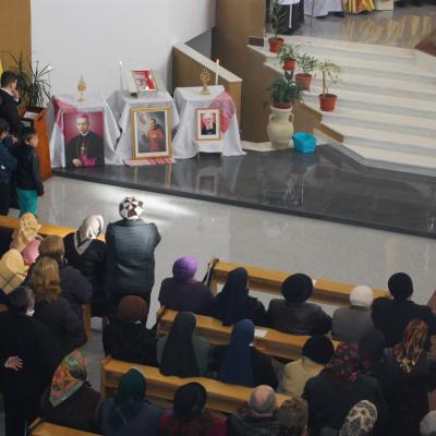 30 octombrie: Şi sfinţii şi-au dat întâlnire la Oneşti...