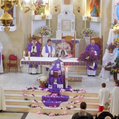 1 noiembrie: Traian: Liturghie de pomenire a preoţilor, dascălilor, învăţătorilor şi profesorilor decedaţi