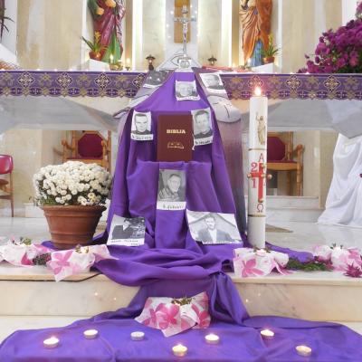 1 noiembrie: Traian: Liturghie de pomenire a preoţilor, dascălilor, învăţătorilor şi profesorilor decedaţi