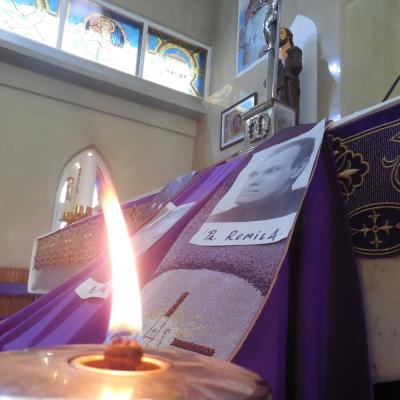 1 noiembrie: Traian: Liturghie de pomenire a preoţilor, dascălilor, învăţătorilor şi profesorilor decedaţi