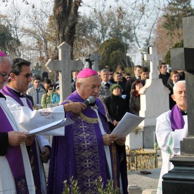 2 noiembrie: Iaşi: Iaşi: Pomenirea tuturor credincioşilor răposaţi. Cimitirul Eternitatea