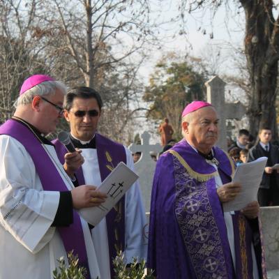 2 noiembrie: Iaşi: Iaşi: Pomenirea tuturor credincioşilor răposaţi. Cimitirul Eternitatea