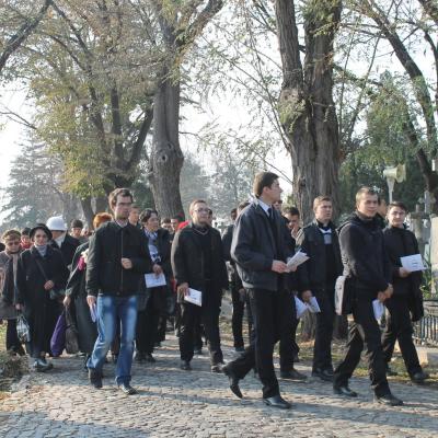2 noiembrie: Iaşi: Iaşi: Pomenirea tuturor credincioşilor răposaţi. Cimitirul Eternitatea