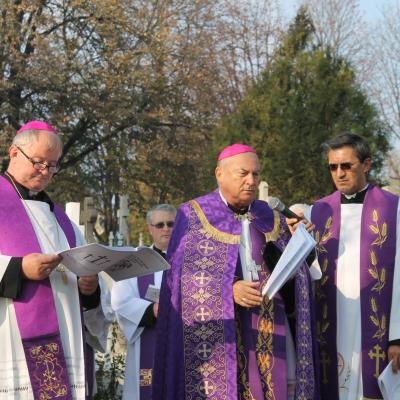 2 noiembrie: Iaşi: Iaşi: Pomenirea tuturor credincioşilor răposaţi. Cimitirul Eternitatea