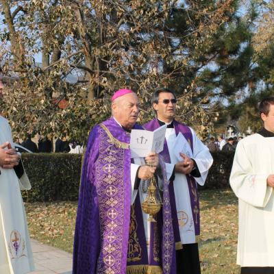 2 noiembrie: Iaşi: Iaşi: Pomenirea tuturor credincioşilor răposaţi. Cimitirul Eternitatea