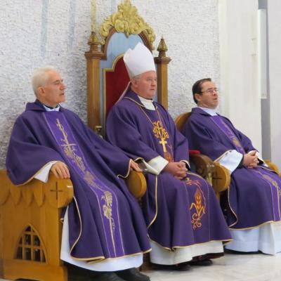 2 noiembrie: Iaşi: Iaşi: Pomenirea tuturor credincioşilor răposaţi. Catedrala "Sfânta Fecioară Maria, Regină"