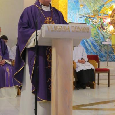 2 noiembrie: Iaşi: Iaşi: Pomenirea tuturor credincioşilor răposaţi. Catedrala "Sfânta Fecioară Maria, Regină"