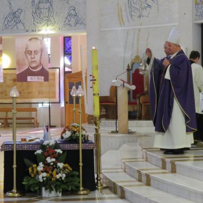 2 noiembrie: Iaşi: Iaşi: Pomenirea tuturor credincioşilor răposaţi. Catedrala "Sfânta Fecioară Maria, Regină"