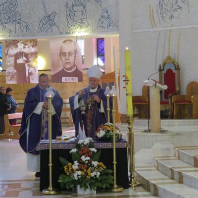 2 noiembrie: Iaşi: Iaşi: Pomenirea tuturor credincioşilor răposaţi. Catedrala "Sfânta Fecioară Maria, Regină"