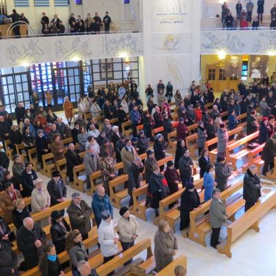 2 noiembrie: Iaşi: Iaşi: Pomenirea tuturor credincioşilor răposaţi. Catedrala "Sfânta Fecioară Maria, Regină"