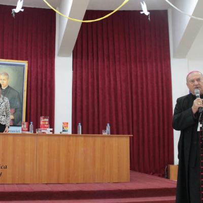 4 noiembrie: Iaşi: Autoarea germană Gabriele Kuby la lansarea propriilor cărţi despre teoria "gender". Foto: Ionuţ-Gabriel Giurgică