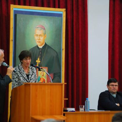4 noiembrie: Iaşi: Autoarea germană Gabriele Kuby la lansarea propriilor cărţi despre teoria "gender". Foto: Emilian Lupu