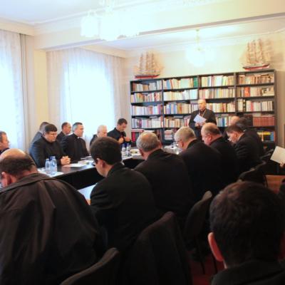 12 noiembrie: Iaşi: Întrunirea membrilor Consiliului Prezbiteral