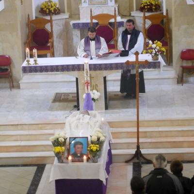 20 noiembrie: Traian: Liturghie de recviem pentru pr. Petre Solomon