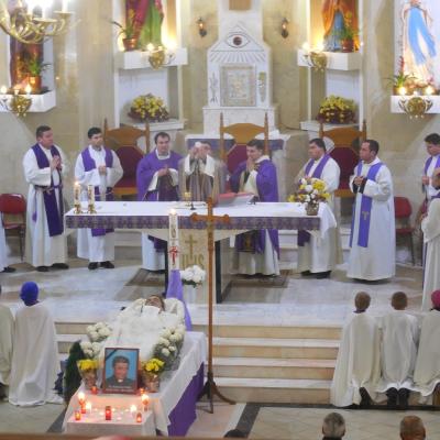 20 noiembrie: Traian: Liturghie de recviem pentru pr. Petre Solomon