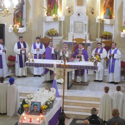 20 noiembrie: Traian: Liturghie de recviem pentru pr. Petre Solomon