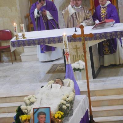 20 noiembrie: Traian: Liturghie de recviem pentru pr. Petre Solomon