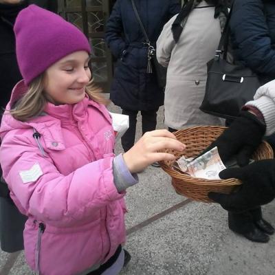 23 noiembrie: Iaşi "Sfânta Tereza": Praznicul copiilor