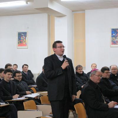 26 noiembrie: ITRC Iaşi: Simpozionul "Conciliul Vatican II - semn al timpului pentru Biserică şi pentru lume"