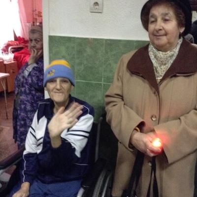 30 noiembrie: Roman: Vincenţieni în vizită la spitalul din Bozieni
