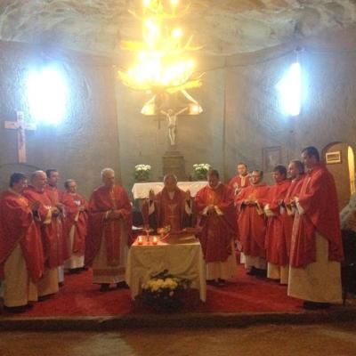 4 decembrie: Cacica: Liturghie în mina de sare în sărbătoarea "Sfânta Varvara, patroana minerilor"