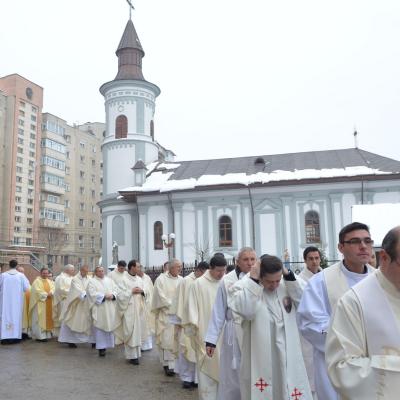6 decembrie: Bacău: Hramul bisericii "Sfântul Nicolae"