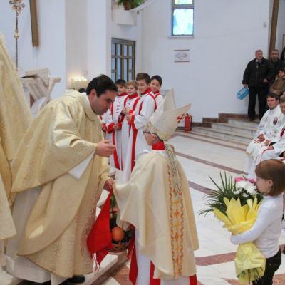 6 decembrie: Bacău: Hramul bisericii "Sfântul Nicolae"