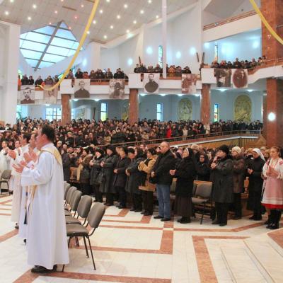 6 decembrie: Bacău: Hramul bisericii "Sfântul Nicolae"