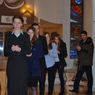7 decembrie: Iaşi: Adeziunea la Acţiunea Catolică în Parohia "Adormirea Maicii Domnului"