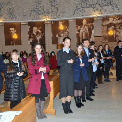7 decembrie: Iaşi: Adeziunea la Acţiunea Catolică în Parohia "Adormirea Maicii Domnului"