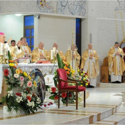 8 decembrie: Iaşi: Sfinţiri de diaconi