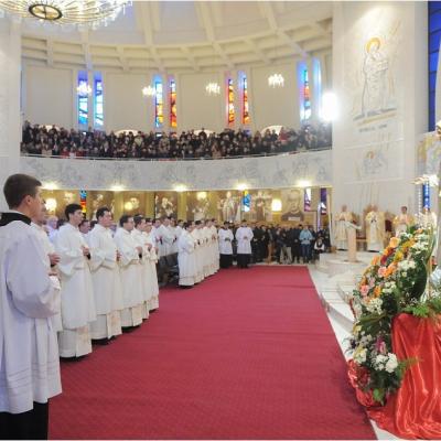 8 decembrie: Iaşi: Sfinţiri de diaconi
