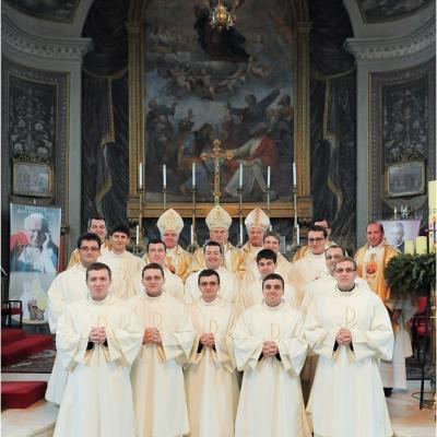 8 decembrie: Iaşi: Sfinţiri de diaconi