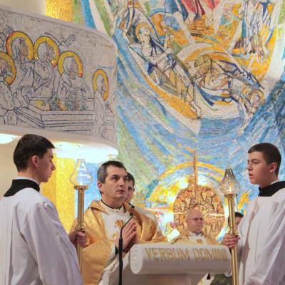 8 decembrie: Iaşi: Sfinţiri de diaconi. Foto: Ionuţ-Gabriel Giurgică