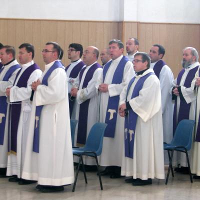 14 decembrie: Roman: Liturghie de comemorare a opt ani de la trecerea la Domnul a părintelui Anton Demeter
