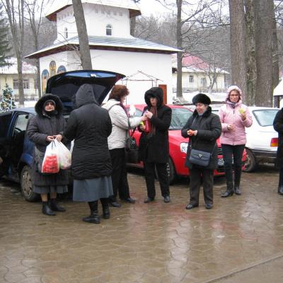 27 decembrie: Iaşi "Sfânta Tereza": Vestind Naşterea Mântuitorului la bolnavii de la spitalul Pădureni-Grajduri