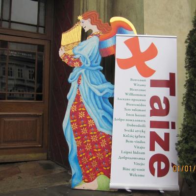 29 decembrie 2014 - 2 ianuarie 2015: Praga: Tineri din Dieceza de Iaşi la Pelerinajul încrederii pe pământ. Liben Praha 8. Foto: Cristina Budău