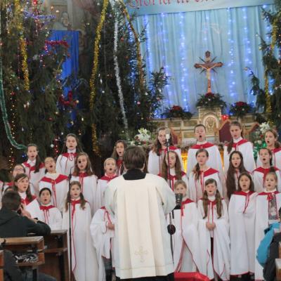 29 decembrie: Buruieneşti: Spectacol-concurs de colinde interparohial. Foto: Ionuţ-Gabriel Giurgică
