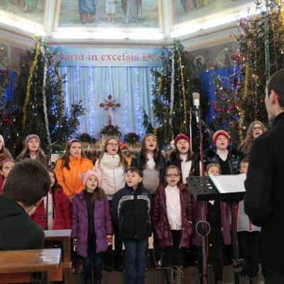 29 decembrie: Buruieneşti: Spectacol-concurs de colinde interparohial. Foto: Ionuţ-Gabriel Giurgică