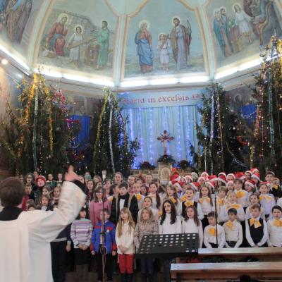 29 decembrie: Buruieneşti: Spectacol-concurs de colinde interparohial. Foto: Ionuţ-Gabriel Giurgică